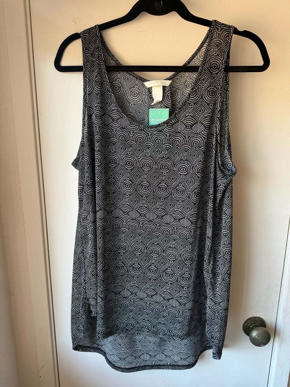 H&M Conscious Tank Top Size L Black White Pattern